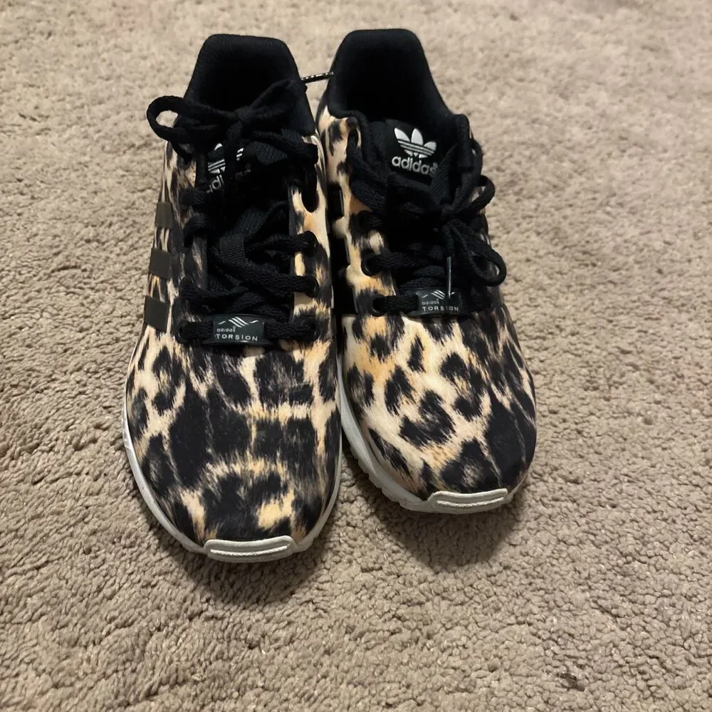 Womans Adidas Black Tan Torsion ZX Flux Cheetah Size 4 1/2 Sneakers Black Lace